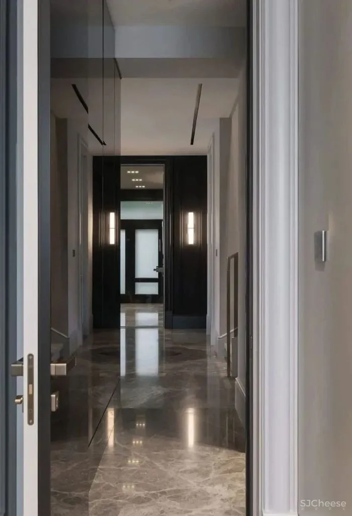 乌克兰高级灰,最纯粹的豪宅格调 YoDezeen Architects