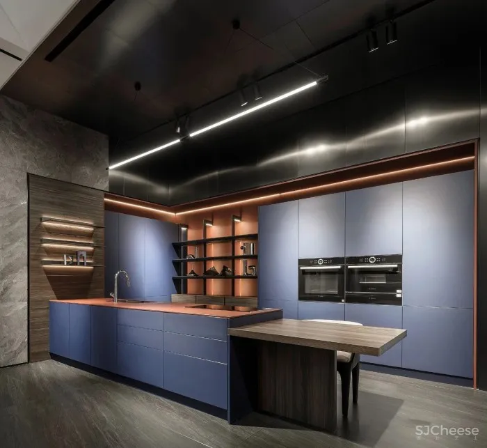 新作｜唐忠汉：环形净透延伸的材质光泽