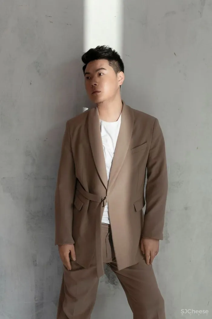 新作|成都1000㎡典雅豪宅,一场时光彼岸的文艺复兴