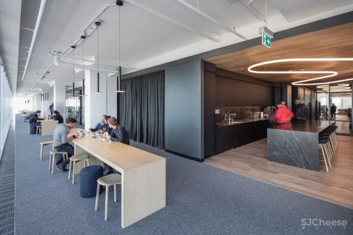 毕马威建筑师事务所优雅的多伦多办公室