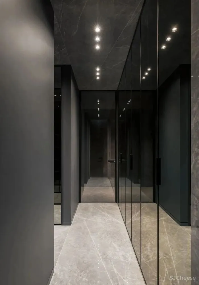 乌克兰高级灰,最纯粹的豪宅格调 YoDezeen Architects