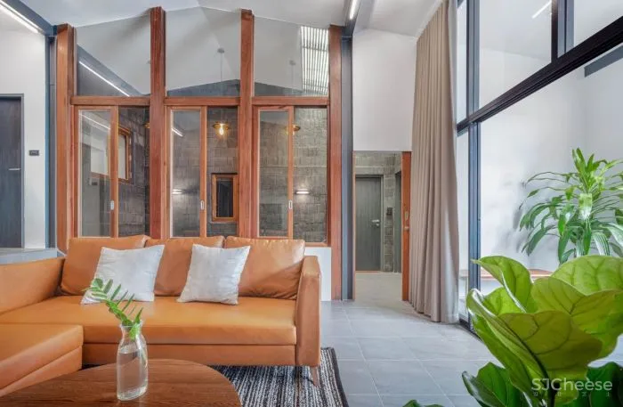 泰国王子餐厅Pae Thewaraj BodinChapa Architects