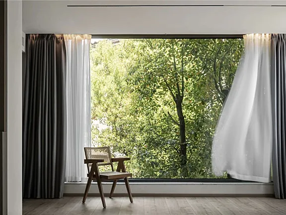 马蹄莲设计：或远亦近，舒缓的自然主义