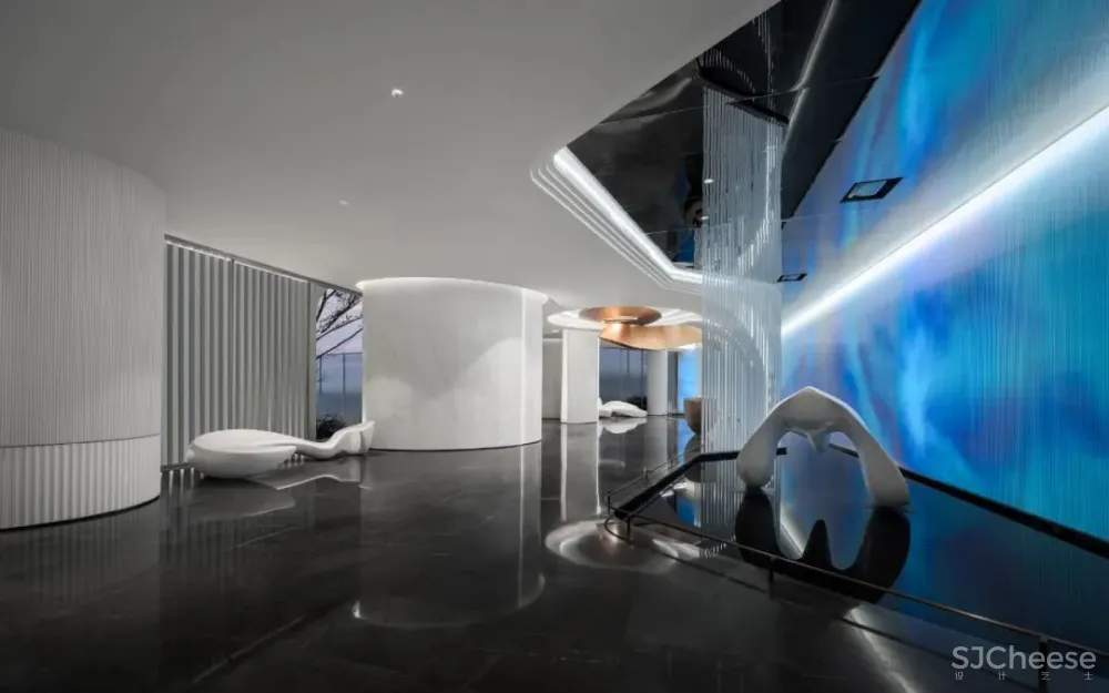 旭辉 x WJID | 自然之律，海浪交织的蓝白梦境