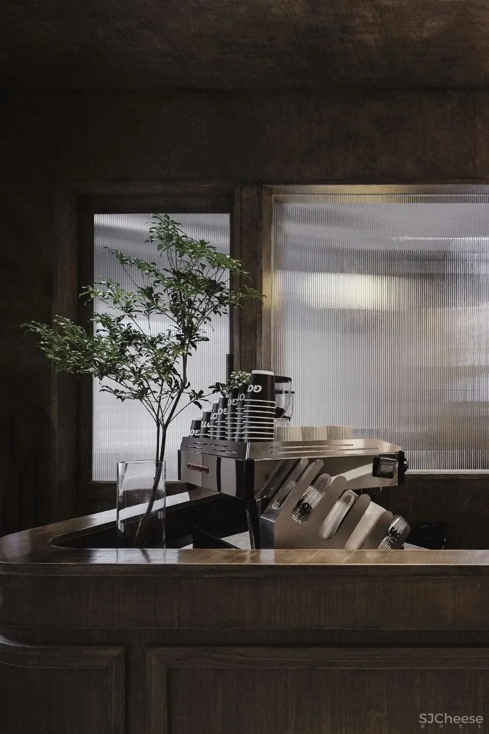 什么是长虹玻璃?