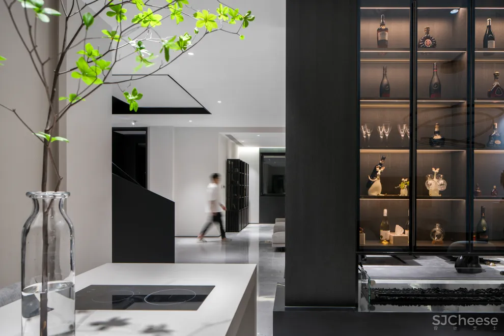 刘宏新作 简约,是另一种形式的高级与奢华