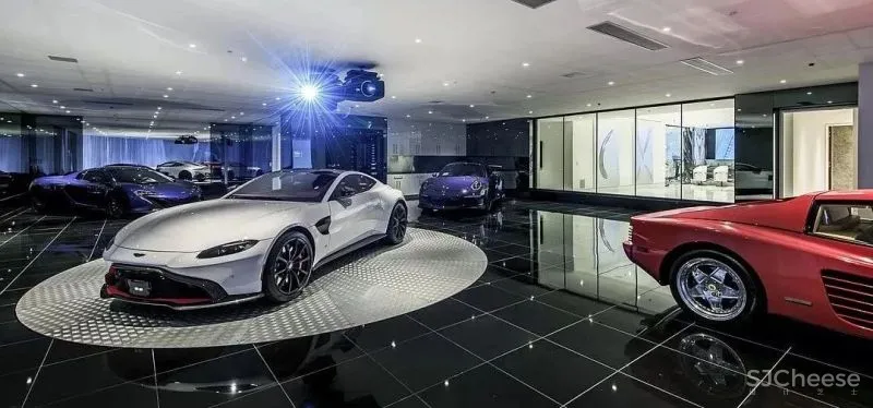 3亿一栋的别墅,仅看到车库就跪了!