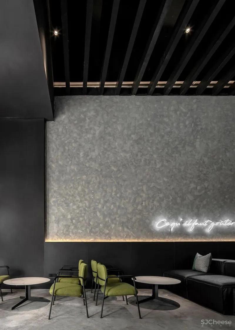 这一年 石朝思 保持自知,保持思想独立