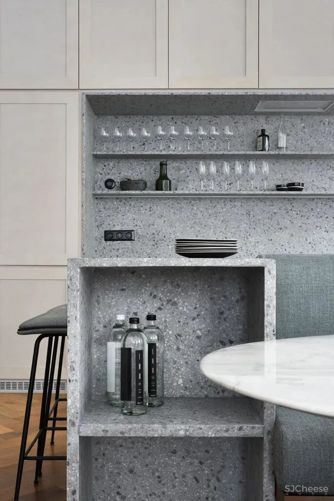 这房子300年了,重装之后发挥着法式的浪漫与优雅