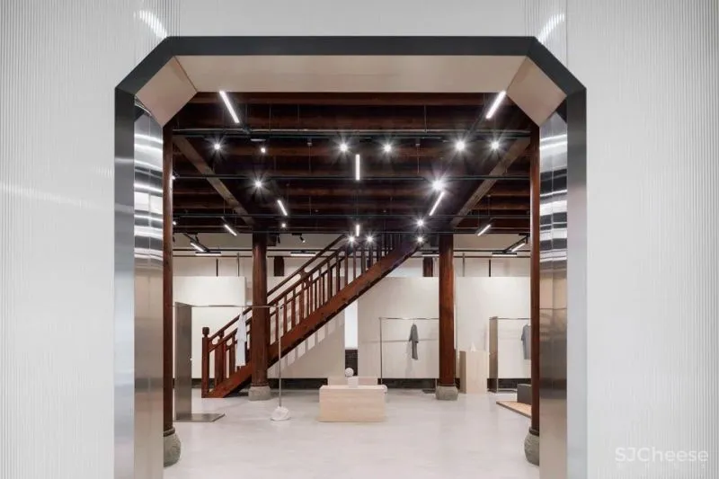 新作 FOURTRY SPACE潮流生活体验空间,成都 STUDIOLITE