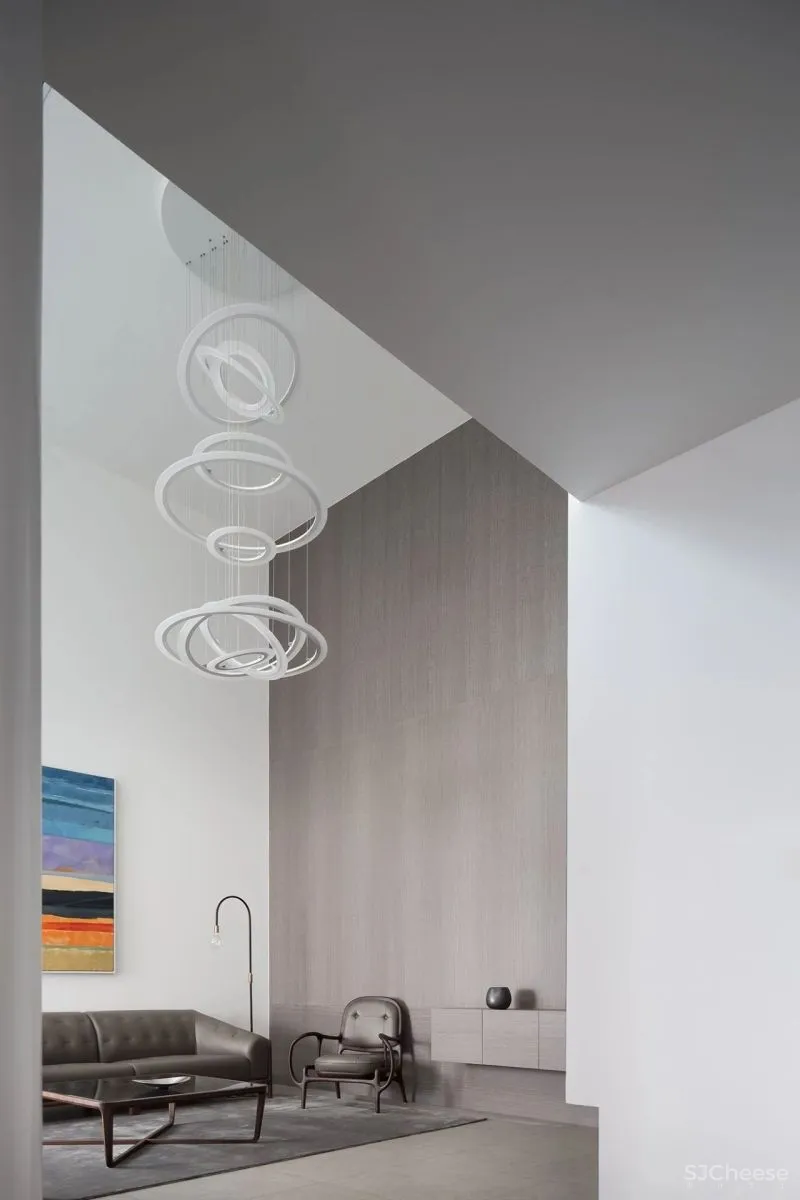 极简私宅，细节与实用性兼备