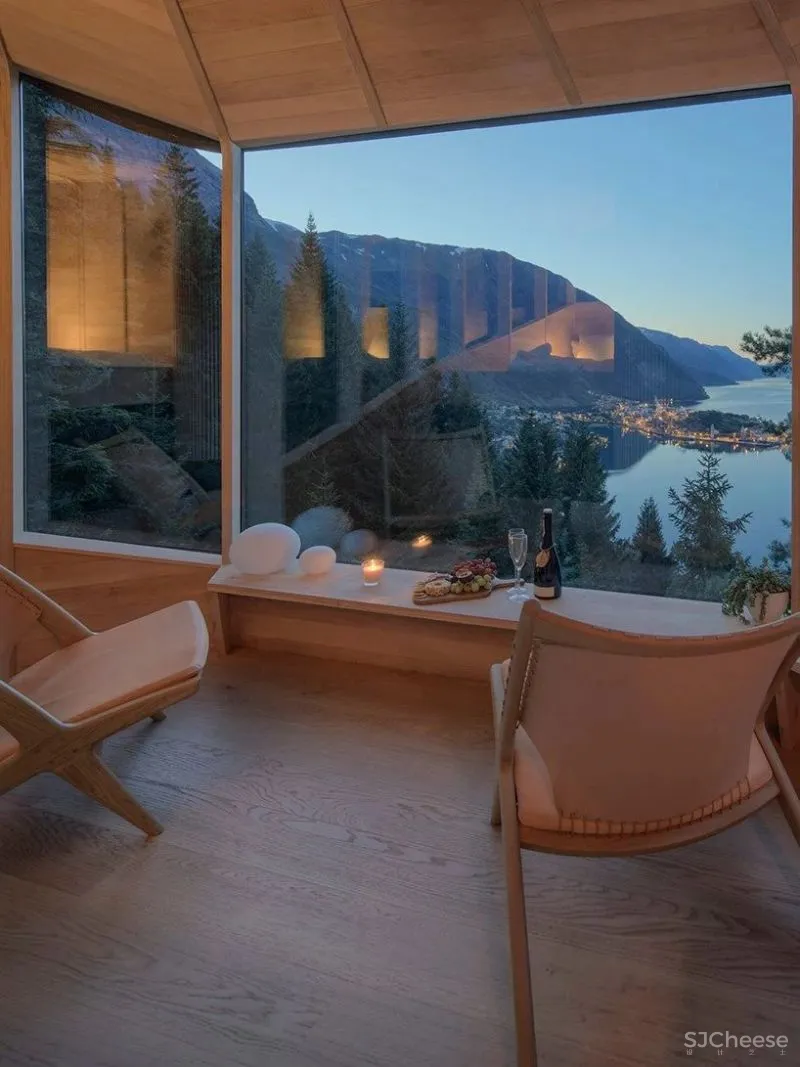 挪威，奥达，木巢 Helen Hard