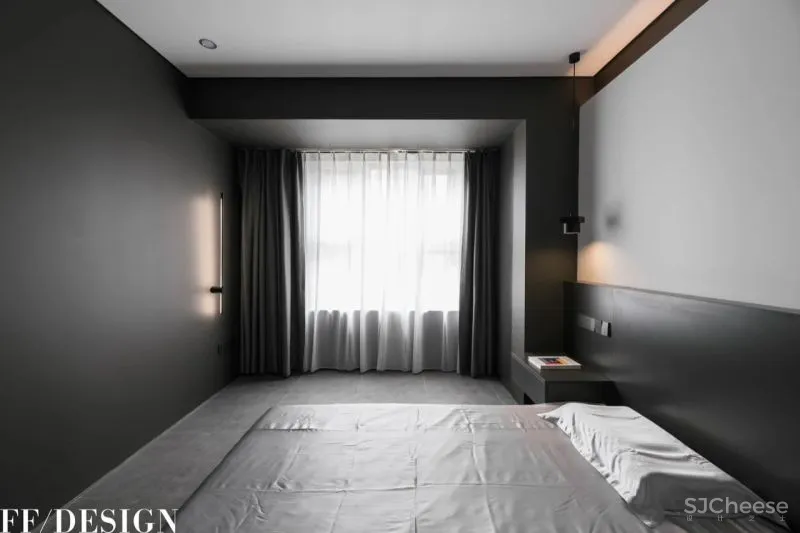 骚动的红 | 明而暖的独居空间