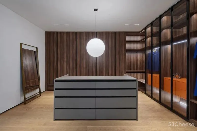 540m²顶层复式,极简设计还原生活本质丨简美设计