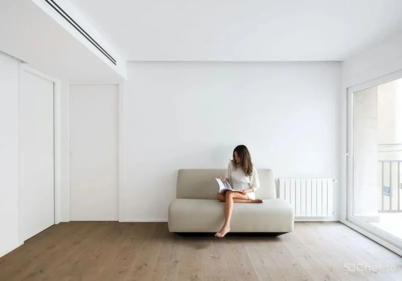 西班牙极简住宅,灯带设计,太高级了!