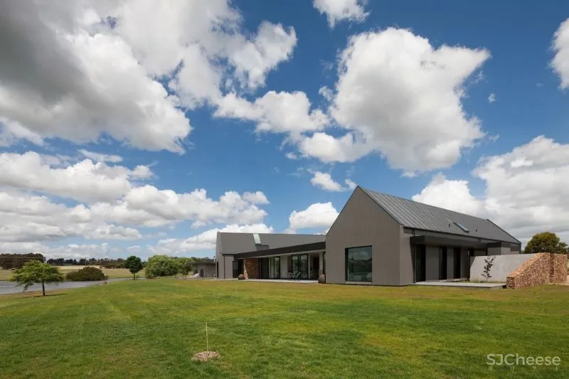 质朴自然的实用主义 Rachcoff Vella新作