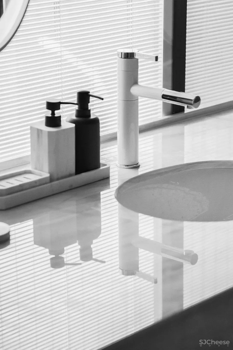 199㎡优雅大宅,宠妻狂魔打造少女童话屋