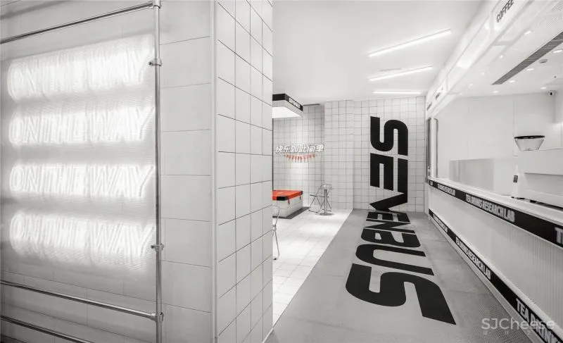 街头文化元素,打造充满玩趣的潮流打卡地 或者设计