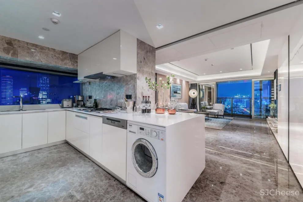 深圳最高全复式住宅楼,4个样板房公开,还有二手豪车店拿下吉尼斯记录!