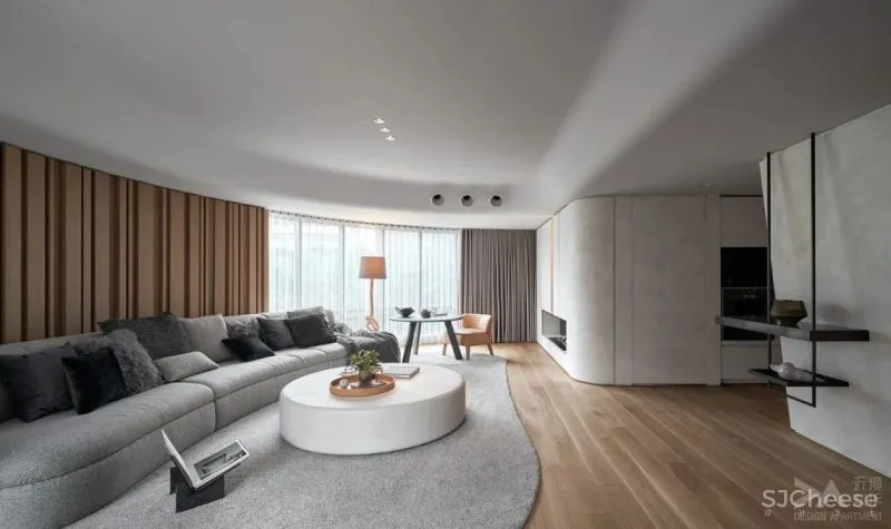 晴丰之境 唐忠汉新作