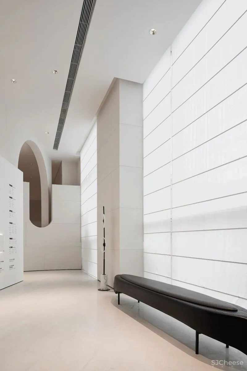 AOD新作：恰到好处的留白，重塑世界原初的安静！