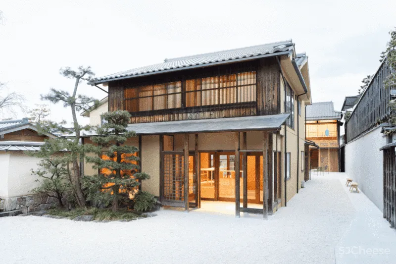 叫板星巴克!日本“网红”设计师,把老厂房改造成咖啡馆,价值47亿,吸引千万人打卡!