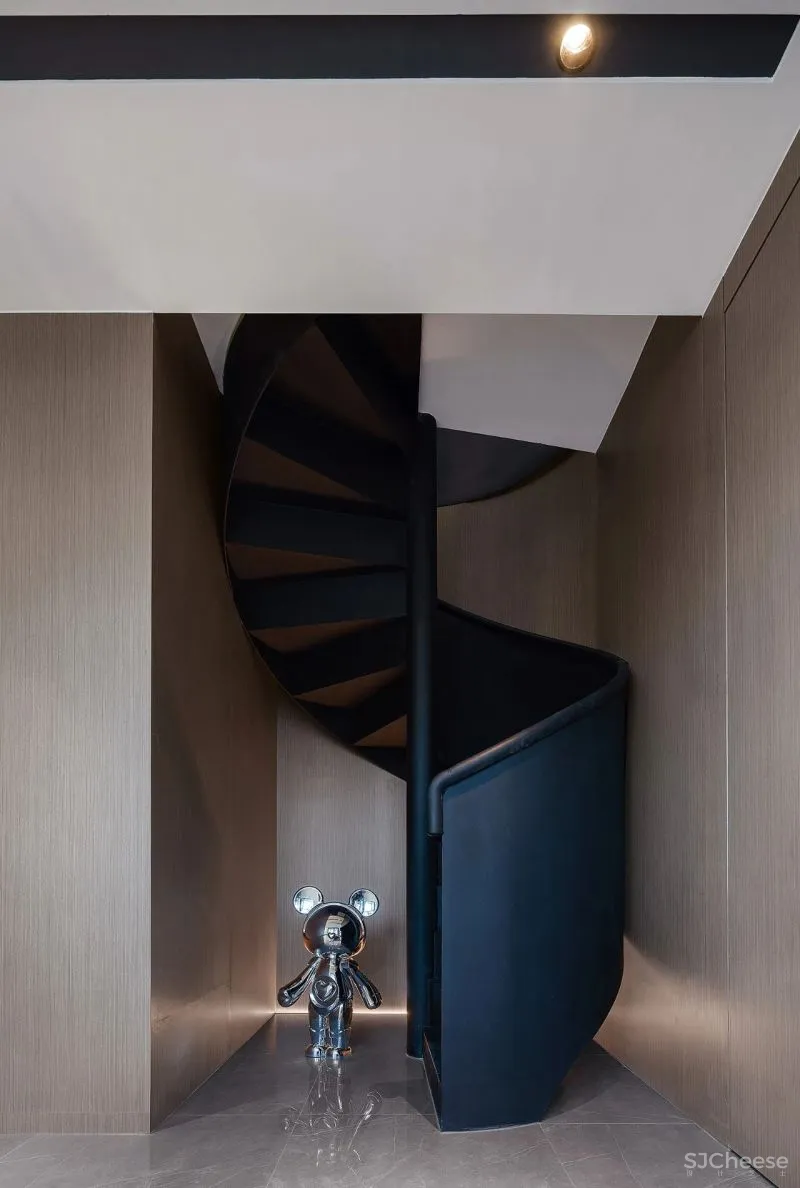 260㎡顶层复式,越简约的才越有格调!