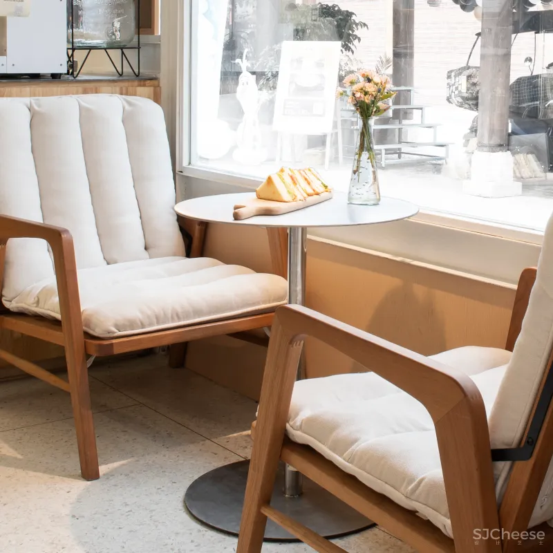 外物 × More Mountains多山:咖啡轻食青旅集合店