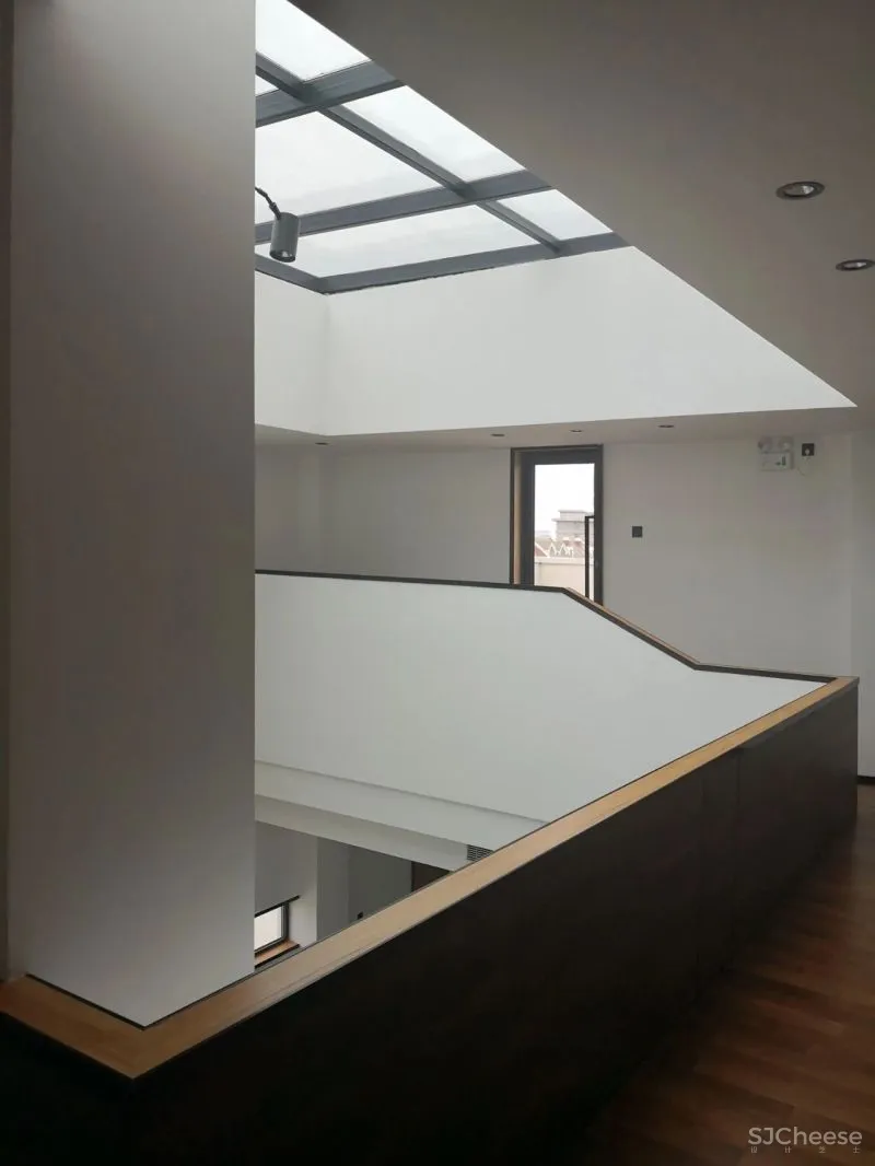 夹缝中自然生长.中国.葫芦岛德邻堂产业楼设计实践 DJ 建筑设计事务所