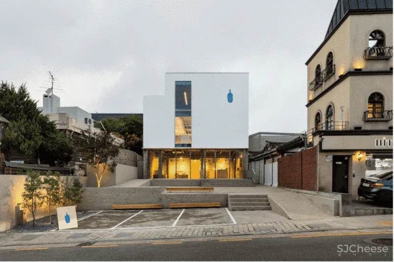 叫板星巴克!日本“网红”设计师,把老厂房改造成咖啡馆,价值47亿,吸引千万人打卡!