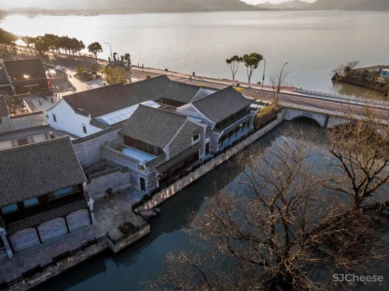 东钱湖畔再现国牌奢华酒店，在隈研吾的美术馆旁，建了一座日式庭院