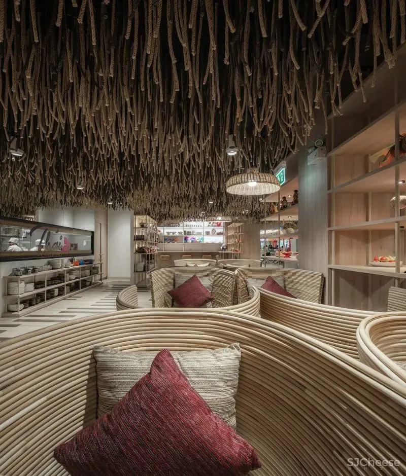 两个国外特色主题餐厅设计:风情不俗