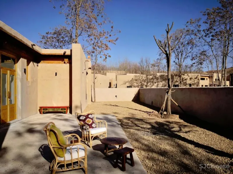 被《跑男》取景的中国小摩洛哥,还是个大佬云集的民宿集群,去年我就抢先打卡了!