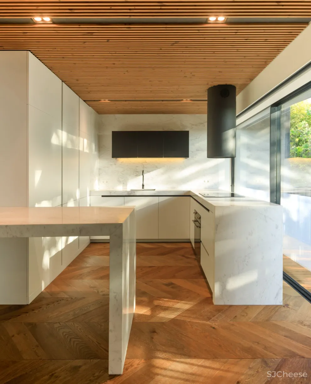 外墙个性内装简单的精装公寓，简约自然才是未来趋势