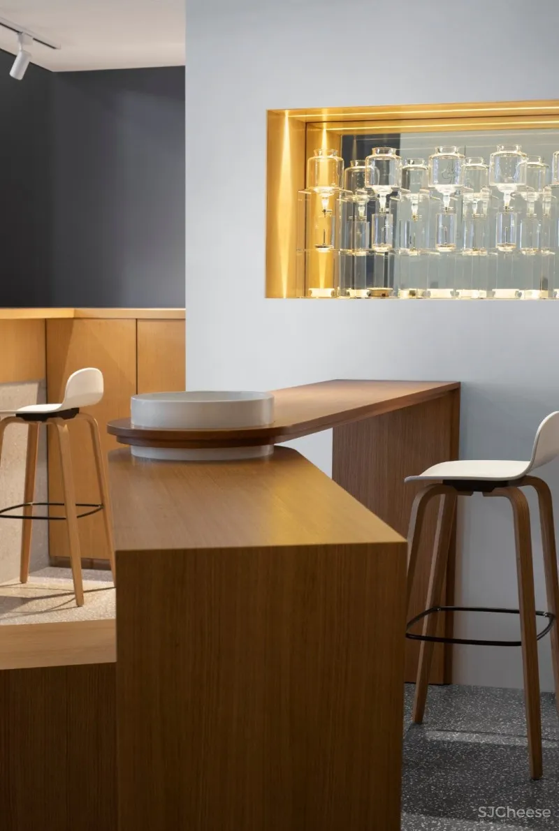 故事空间新作 | 城市狩猎者BLUE WOLF