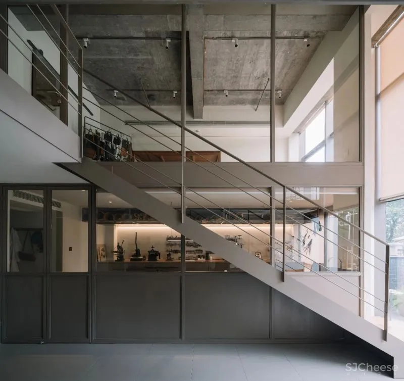 GTD 新作 一纳夫 · 皮革研究所