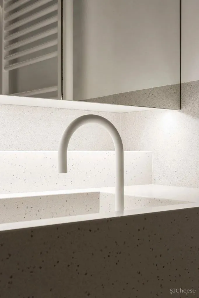 西班牙极简住宅,灯带设计,太高级了!