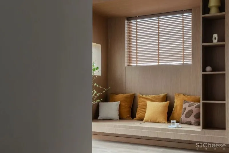 如何把宋朝装进家？136㎡两室“碰瓷”《清平乐》配色，胭脂红、浅棕黄，让人1秒穿越