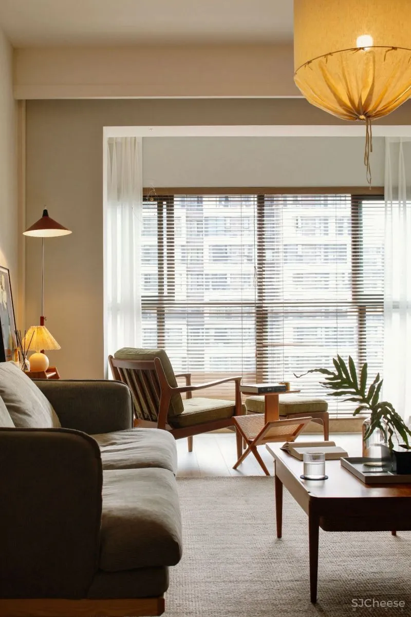 99㎡舒适两人居，舍弃一间房，Get衣帽间 独立工作区！