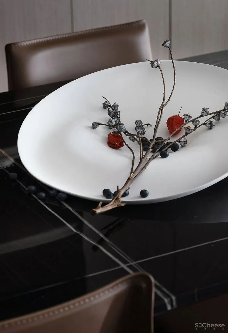 260㎡顶层复式,越简约的才越有格调!