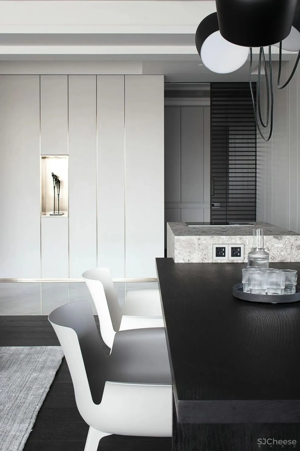 215m² 简约平层,诠释当代静美气质