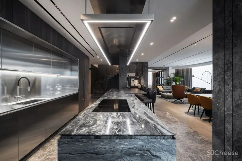 290㎡双层豪宅,大理石与黄铜的碰撞,轻奢又复古!