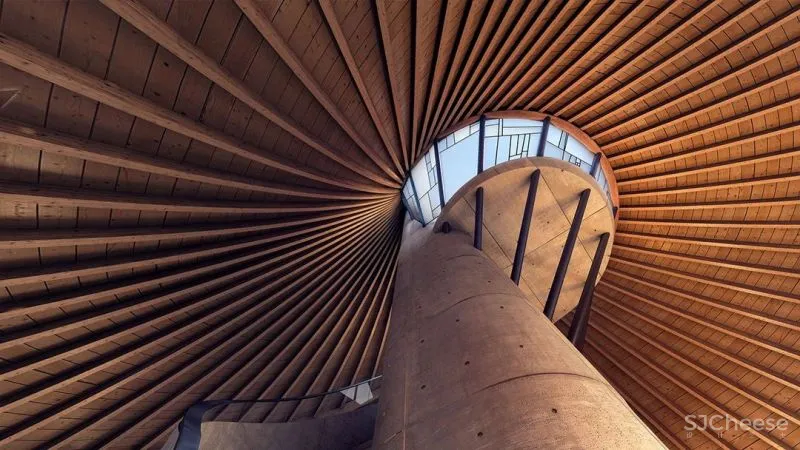 曾师从扎哈,他打造的治愈系山顶度假屋是神仙住的地方