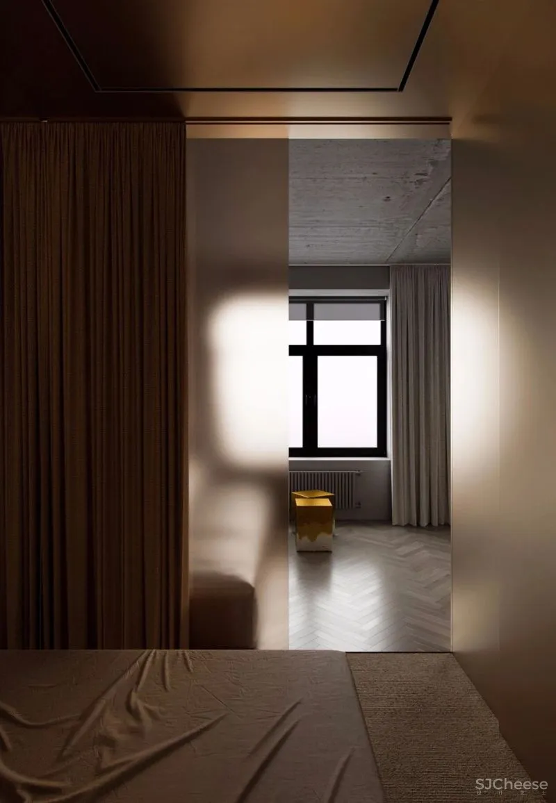 这个年轻女孩的37㎡公寓，被打造成了“首饰盒子”！