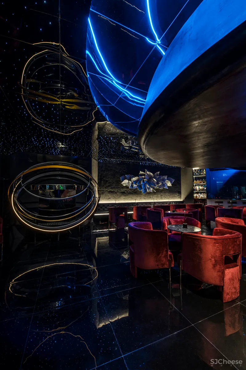 邵龙 • 在木星酒吧|不甘寂寞的宇宙星空,感性与理性的交替共振