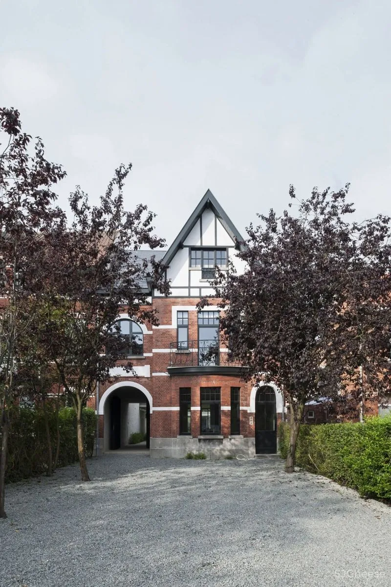 比利时Element Architecten-营造的现代侘寂风