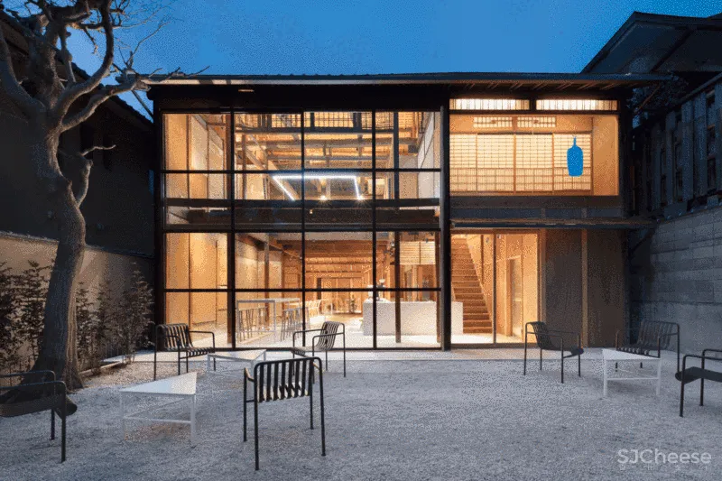 叫板星巴克!日本“网红”设计师,把老厂房改造成咖啡馆,价值47亿,吸引千万人打卡!