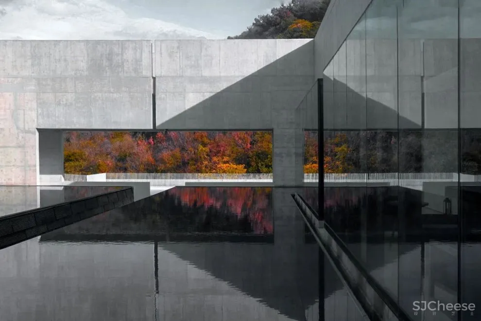 汤山云夕博物纪—矿坑石料雕琢的美学空间,是酒店也是美术馆