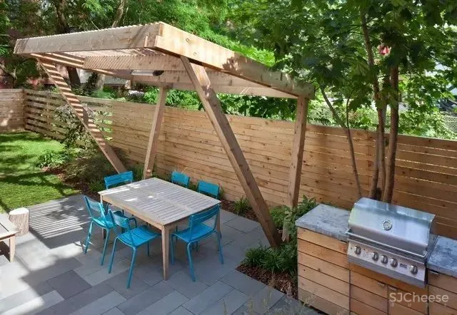 院子虽小，却可以别有温情