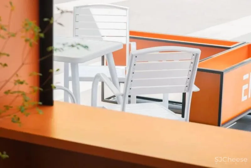 ELK咖啡两个空间案例，告诉你营造出灵动的空间氛围